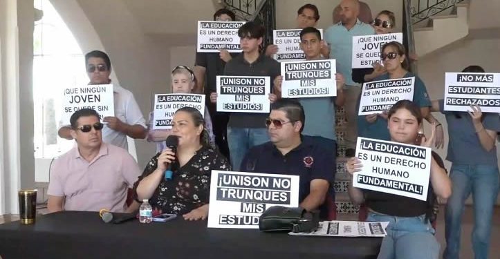 Demandan apertura de más espacios en la UNISON para más de 4 mil rechazados