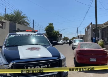 Hombre es Herido por Una Bala Perdida Mientras Descansaba en Escalinatas de Hermosillo