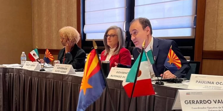 Durazo y Hobbs refuerzan alianza para consolidar la región Sonora-Arizona