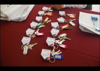 Empresarios rechazan intento de regularizar ‘ocupaciones ilegales’ de viviendas Infonavit