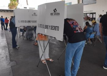 Persona Invidente Cae en Alcantarilla de Drenaje en Hermosillo