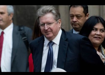 Grupo México, de Germán Larrea, vende su negocio de carreteras: ¿Cuánto pide por ellas?