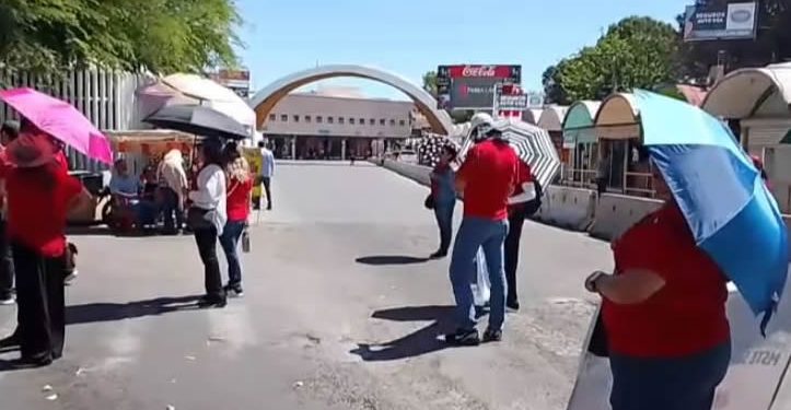 Toman casetas y garita en Nogales maestros federalizados en Sonora