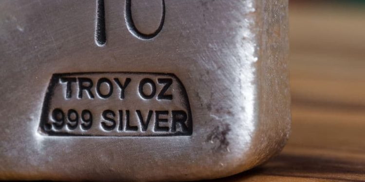 Orogen Royalties reporta resultados récord en Q1 2025 y expande mineralización de oro y plata en Navidad, Sonora