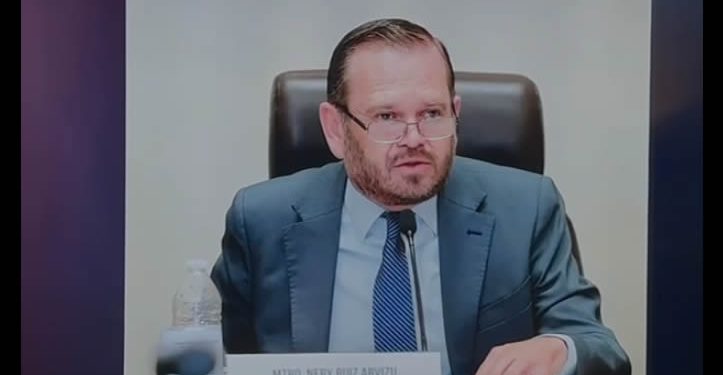 Ordena Presidente de IEE-Sonora agredir y desalojar a reportero