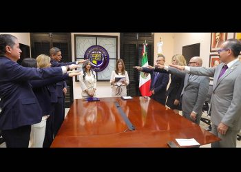 Nombra rectora Dena María Camarena a nuevos funcionarios en la UNISON