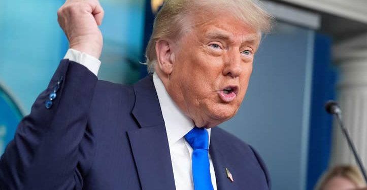 Trump anuncia el fin de las negociaciones con Canadá en respuesta a la imposición de un “impuesto digital”