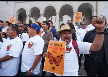 La presión de la Administración Trump y presupuestaria empuja a los Estados santuario a dejar de serlo
