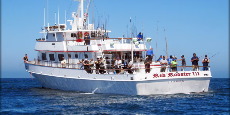 Un barco estadounidense que pescó ilegalmente en México muestra los vacíos para hacer cumplir la ley ambiental
