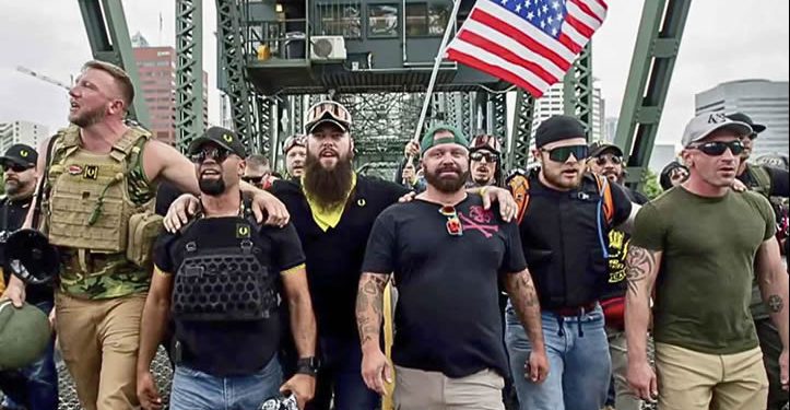 “Dispara a un par, el resto huirá”: la ultraderecha alienta el terror contra la protesta ‘No Kings’