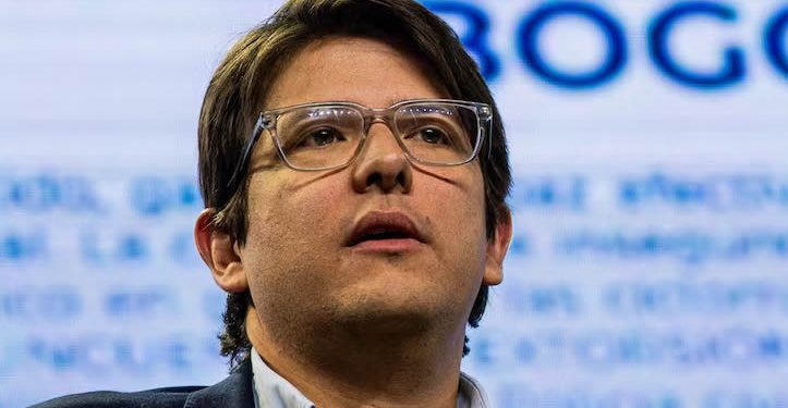 Un mitin improvisado que terminó con dos disparos en la cabeza: así fue el atentado contra Miguel Uribe