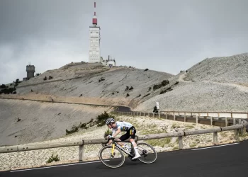 El Tour de Francia está vivo, proclama Jonas Vingegaard, camino del Mont Ventoux