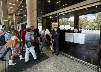 CNTE acuerda reintegro de pagos en agosto, a maestros participantes en la huelga