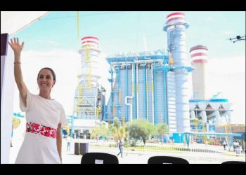 Sheinbaum promete construir 60 plantas de la CFE