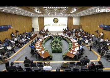 INE infiltrado, acusan, pero sanciona con 10 mdp a 118 juzgadores que ganaron con ‘acordeón’