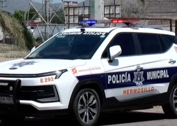 Joven es Detenida por Tratar de Agredir y Amenazar de Muerte a su Madre en Hermosillo