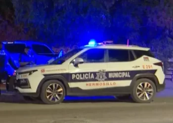 Hombre Armado se Encierra con su Hijo de 6 Años Tras Agredir a su Madre en Hermosillo