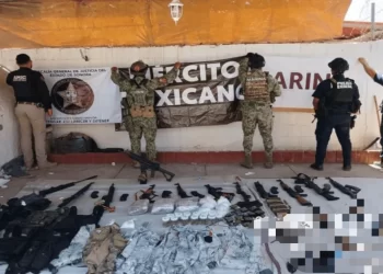 Detienen a 16 personas en Sonora; aseguran autos, armas y droga