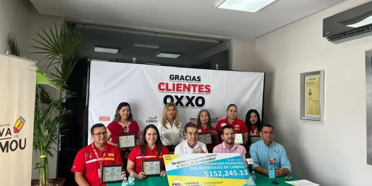 Oxxo destina más de 152 mil pesos a fundación Eva de Camou en Sonora