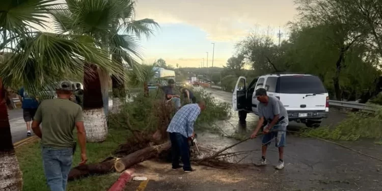 Daños por lluvias en Magdalena de Kino, Sonora; previenen por ola de calor en el Norte de Sonora