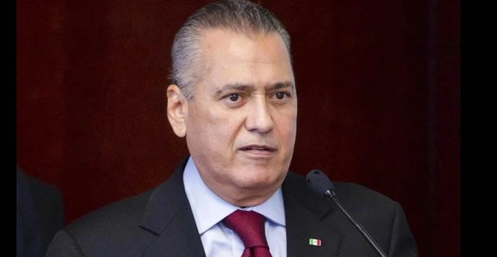 Permanente concede licencia a Manlio Fabio Beltrones por tiempo indefinido