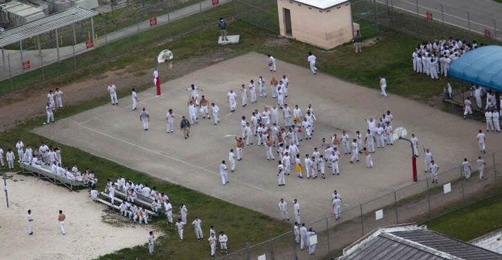 Hermanos detenidos en Alcatraz de los Caimanes ya están en México