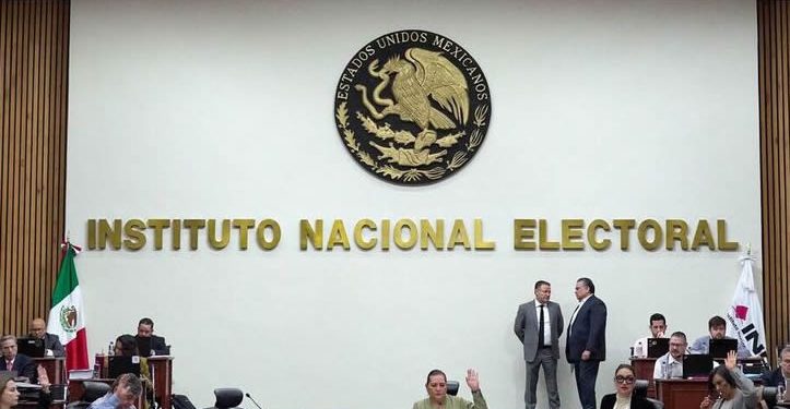 INE multa a partidos por irregularidades en pago de impuestos