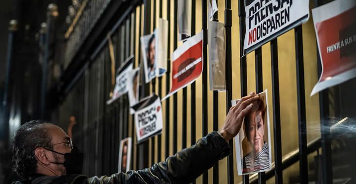 Casi dos periodistas asesinados al mes en México: la violencia se ensaña con la prensa