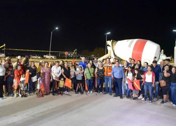Cumple Astiazarán con obra de puente peatonal y vehicular en Puerta del Rey
