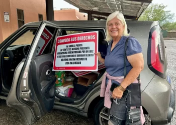 Voluntarios estadounidenses denuncian persecución de Inmigración en la frontera con México