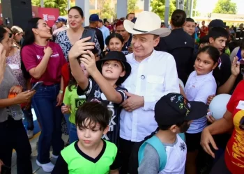 Alfonso Durazo transforma el verano de miles de jóvenes en Sonora