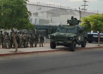 Militares y policías estatales refuerzan seguridad en penal de Hermosillo por presunto cateo en instalaciones
