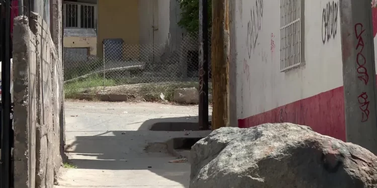 Joven Intentó Agredir a su Familia con un Machete; Ellos Mismos lo Entregaron a la Policía