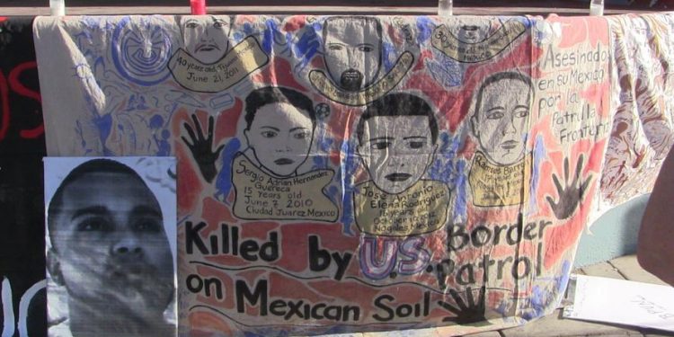 Fue asesinado a tiros a través de la frontera hace 12 años. Su familia aún clama justicia