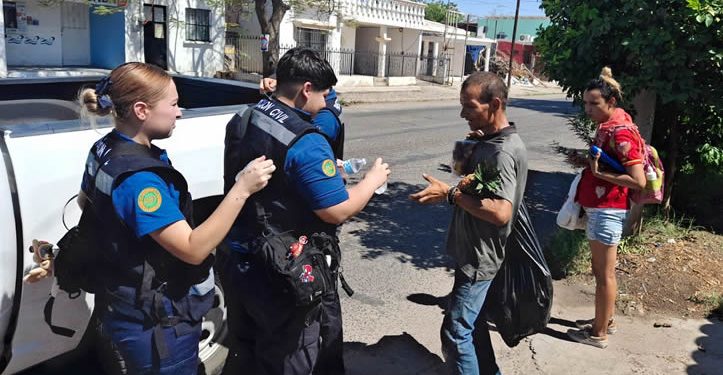 Auxilia Ayuntamiento de Hermosillo a personas debido al calor extremo