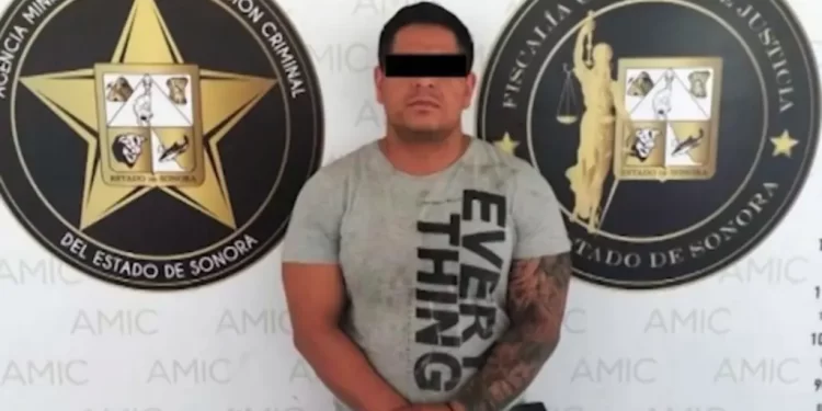 Rescatan a Familia que Quedó a la Deriva en Mar de Guaymas