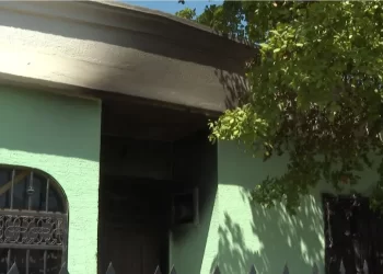 Rescatan a Hombre de Incendio Dentro de su Casa en Colonia Palo Verde en Hermosillo