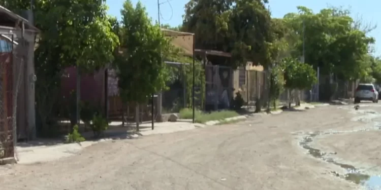 Sujeto Detenido por Presuntamente Amenazar de Muerte con un Arma a su Vecino en Hermosillo