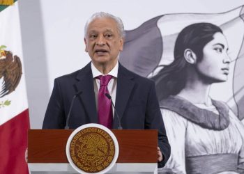 Pemex busca extraer litio de salmueras en campos petroleros