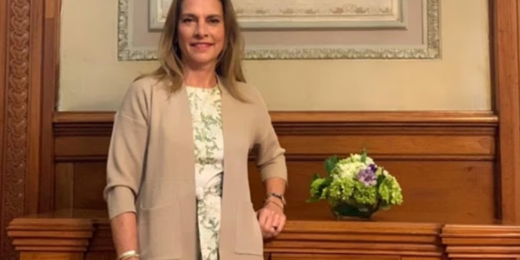 “No me he ido a vivir allá ni a ningún otro lado”; Beatriz Gutiérrez Müller rechaza irse a residir a España