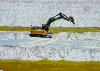 LitioMX explora extracción de litio en pozos petroleros, confirma Claudia Sheinbaum