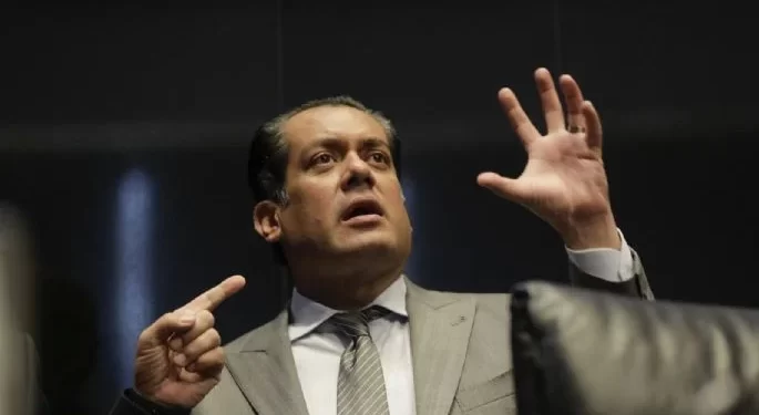 Niegan que Gutiérrez Luna haya pedido licencia