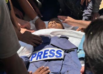 Israel ataca hospital en Gaza y comete matanza de periodistas: “Quieren que nadie informe del genocidio”