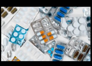 Aranceles a productos farmacéuticos podrían llegar a 250%, amenaza Trump; “queremos que se fabriquen en nuestro país”, dice