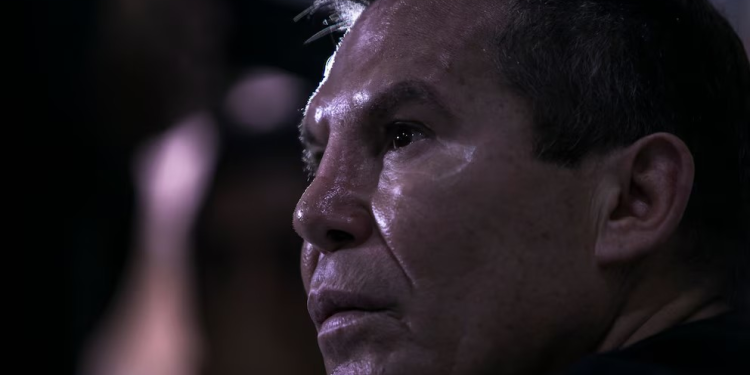 Así reaccionó Julio César Chávez a la libertad condicional que recibió su hijo Junior