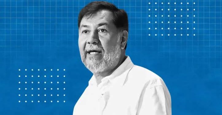 Noroña critica llamado de Luisa Alcalde a no vestir con lujos; “justa medianía es lo que puedes pagar con tu ingreso”, afirma