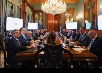 Claudia Sheinbaum recibe en Palacio Nacional a delegación de Brasil y felicita a Lula Da Silva