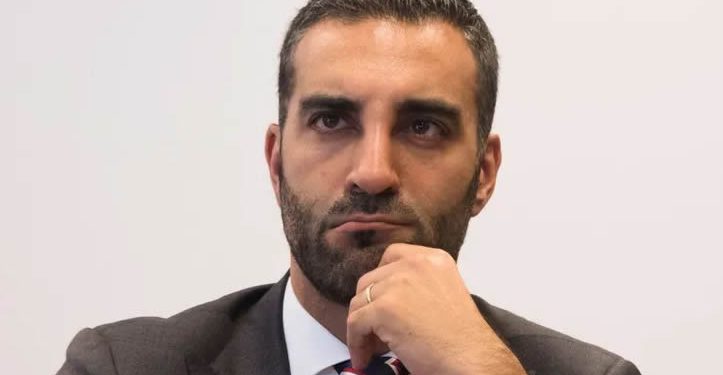 Emiten ficha roja contra Simón Levy por daños a la propiedad