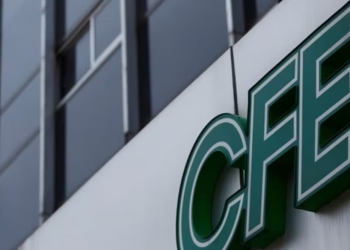 Habitantes de Hermosillo se quejan de apagones en medio de temperaturas superiores a 47°C; CFE denuncia actos vandálicos en subestaciones