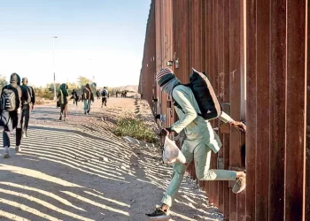 Presumen tutorial en la web para cruzar ilegalmente a EU; advierten riesgos